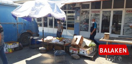 Balakəndə qanunsuz küçə ticarəti ilə məşğul olanlar cərimələnib - FOTO