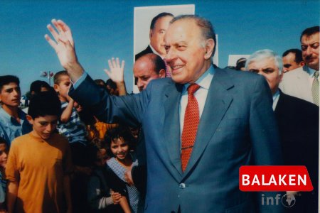 Dünya şöhrətli siyasətçi