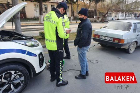 Balakəndə atmosferi çirkləndirən avtomobillərin sürücüləri cərimələnib - FOTO
