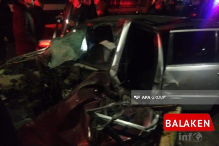 Balakəndə yük maşını ilə minik avtomobili toqquşub, xəsarət alan var - FOTO