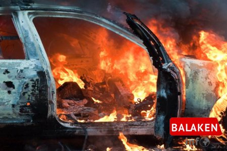 Balakəndə avtomobil yanıb